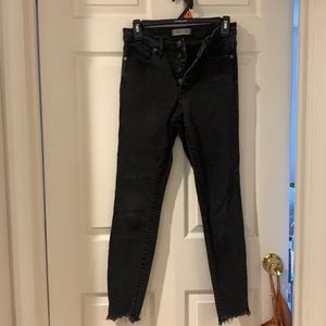Madewell black/charcoal 9inch high rise skinny jeans. Size 27. Frayed ankle.
